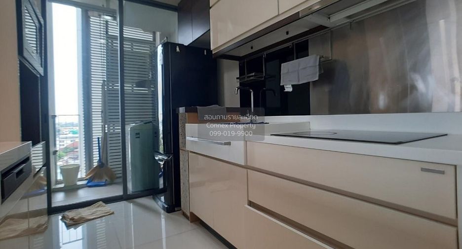For rent 2 bedrooms condo in Phra Khanong, Bangkok
