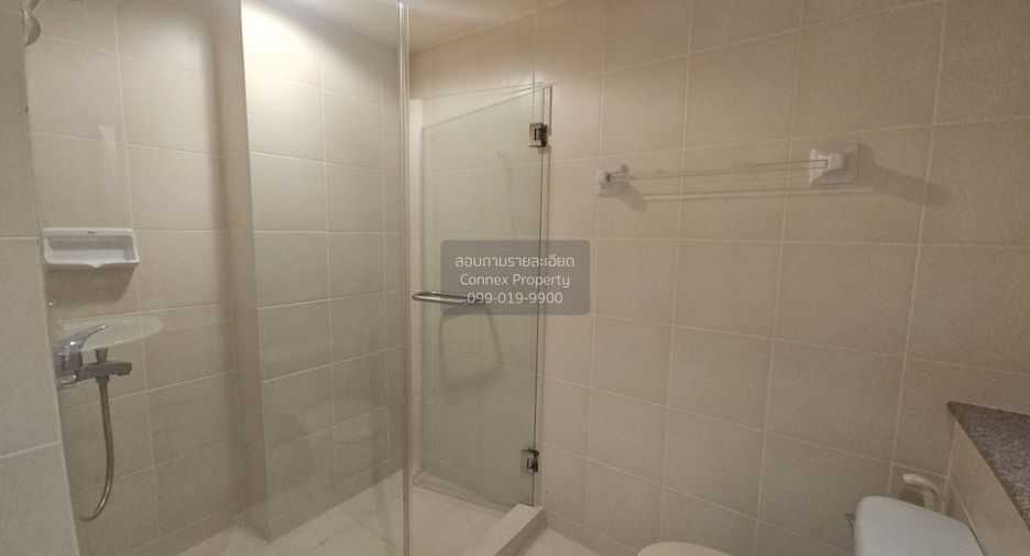Wohnung zur Miete mit 3 Zimmer in Yan Nawa, Bangkok