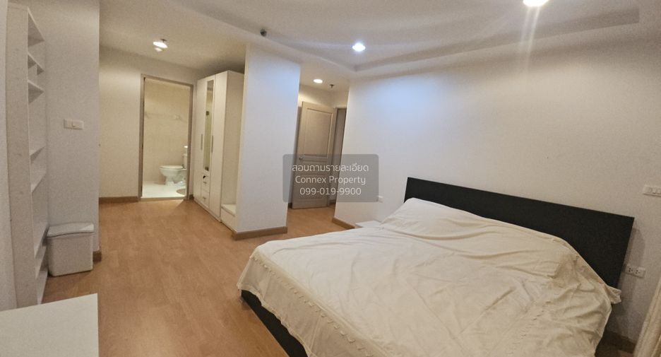 Wohnung zur Miete mit 3 Zimmer in Yan Nawa, Bangkok