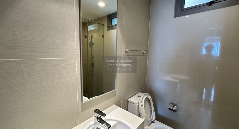 For rent 2 bedrooms condo in Yan Nawa, Bangkok