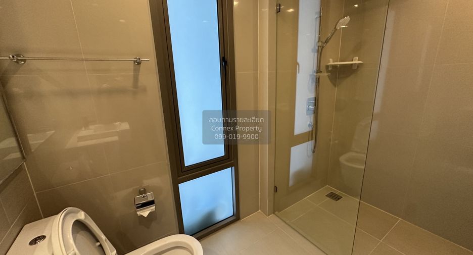 For rent 2 bedrooms condo in Yan Nawa, Bangkok