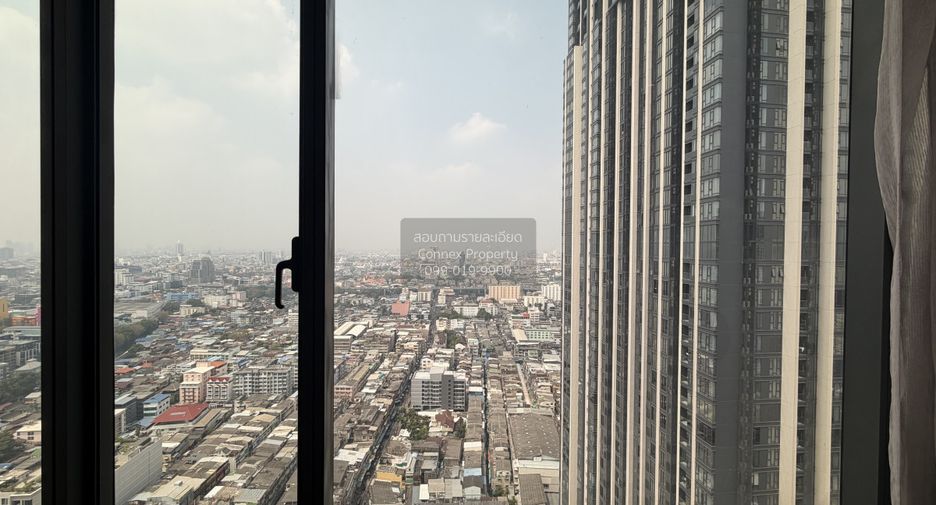For rent 2 bedrooms condo in Pathum Wan, Bangkok