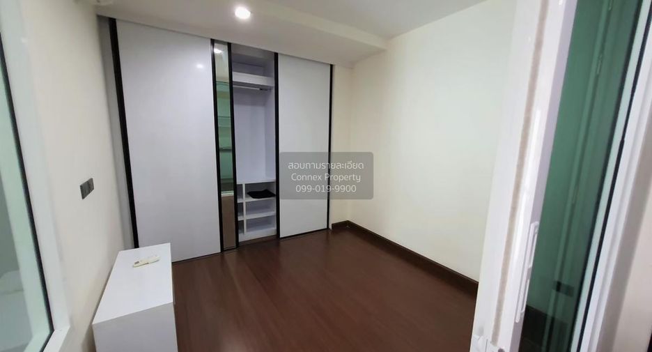 For rent 2 ベッドルーム condo in Phra Khanong, Bangkok