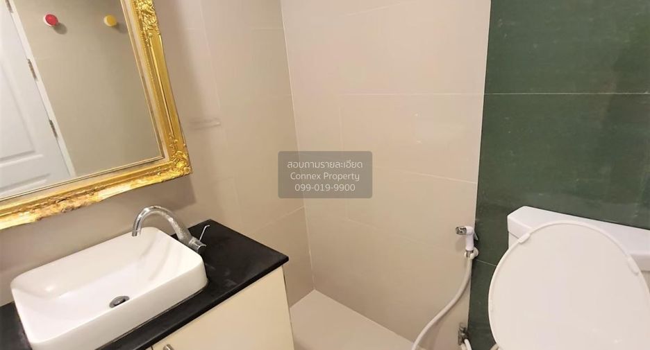 For rent 2 ベッドルーム condo in Phra Khanong, Bangkok