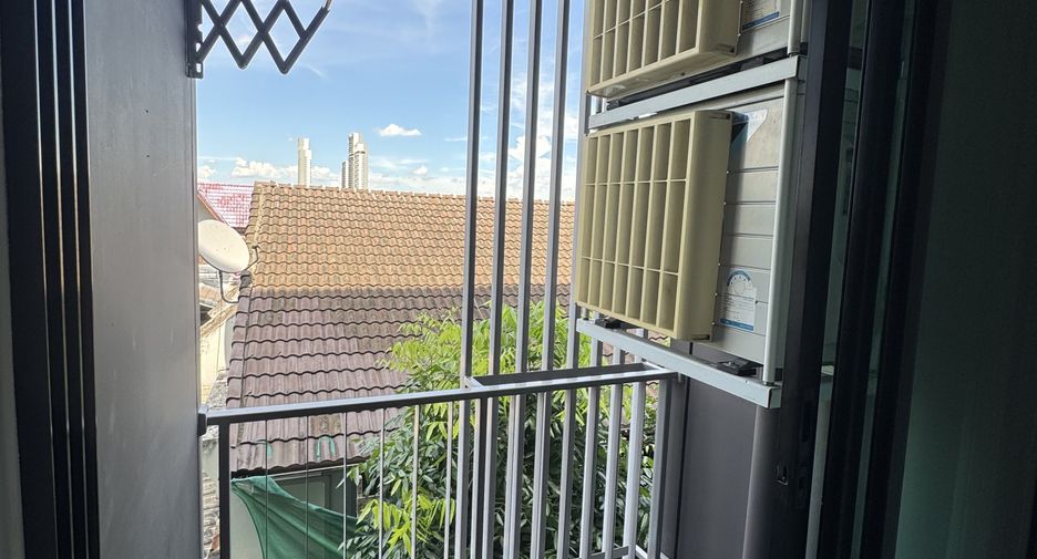 For sale 1 bed condo in Lat Phrao, Bangkok