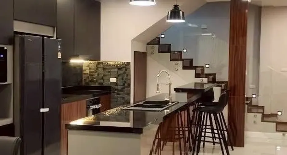For sale そして for rent 5 ベッドルーム house in Huay Yai, Pattaya