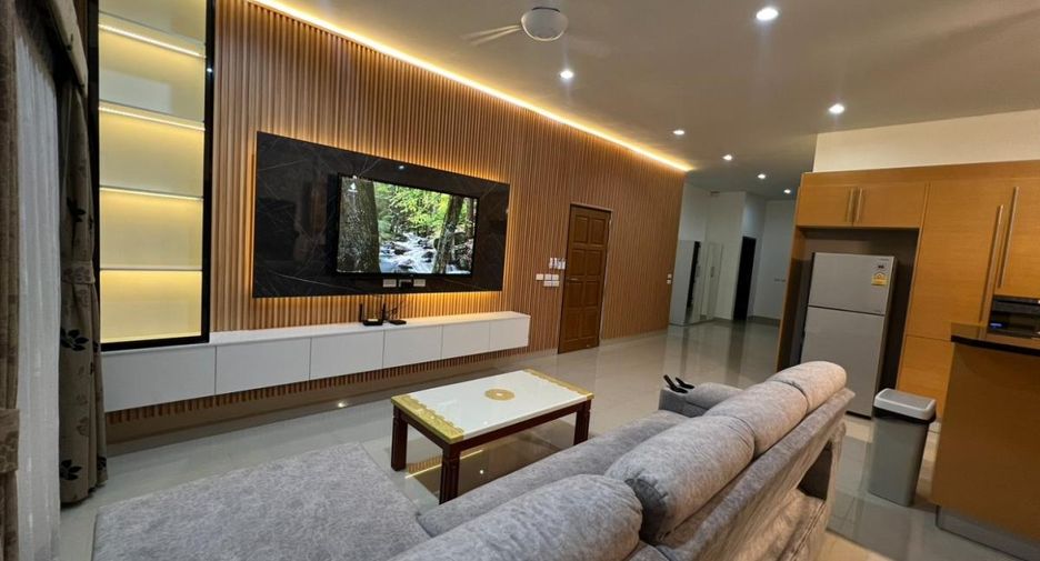 For rent 3 bedrooms house in East Pattaya, Pattaya