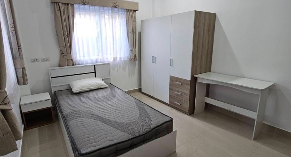 For rent 3 bedrooms house in East Pattaya, Pattaya