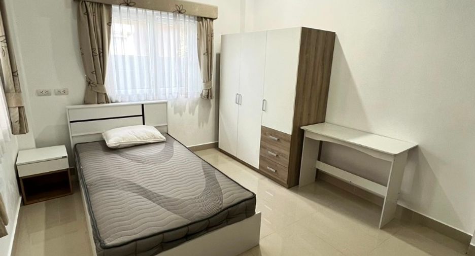 For rent 3 bedrooms house in East Pattaya, Pattaya