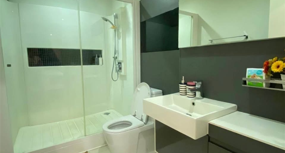 Wohnung zum Kauf mit 2 Zimmer in Phra Khanong, Bangkok