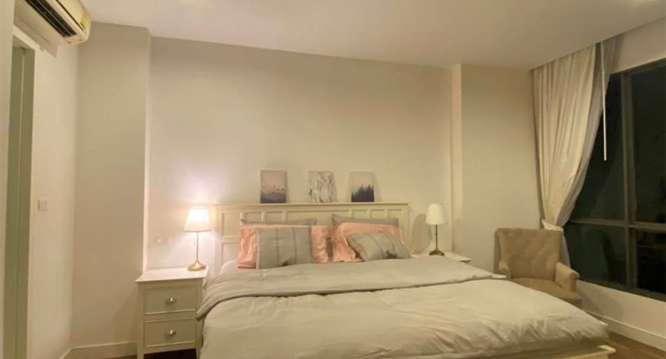 Wohnung zum Kauf mit 2 Zimmer in Phra Khanong, Bangkok