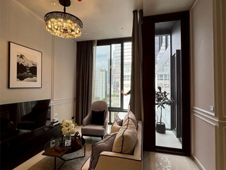 For rent 2 bedrooms condo in Bang Rak, Bangkok