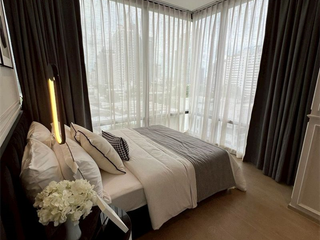 For rent 2 bedrooms condo in Bang Rak, Bangkok