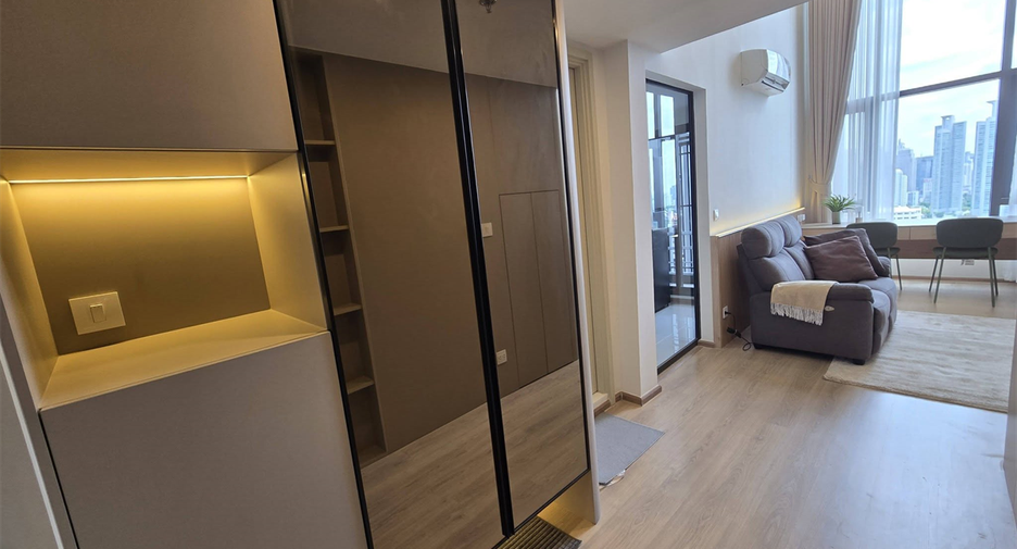 For rent 1 bed condo in Khlong Toei, Bangkok