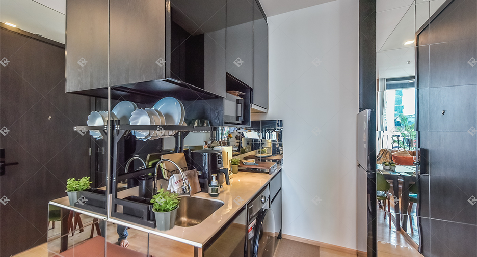 For rent 1 bed condo in Phaya Thai, Bangkok