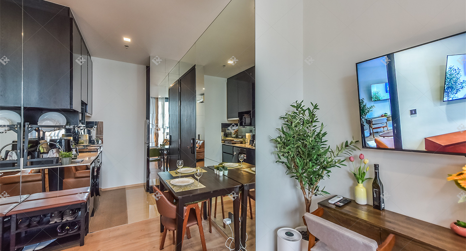 For rent 1 bed condo in Phaya Thai, Bangkok