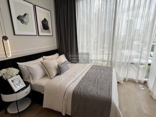 For rent 2 bedrooms condo in Bang Rak, Bangkok