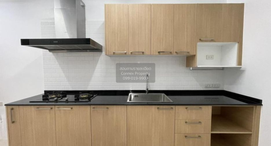 For rent 2 ベッドルーム townhouse in Rat Burana, Bangkok