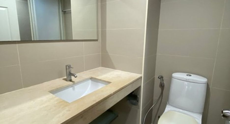 For rent 1 Beds condo in Bang Phlat, Bangkok