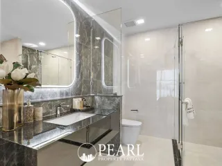 出售 2 卧室 公寓 在 Bang Lamung, Chon Buri