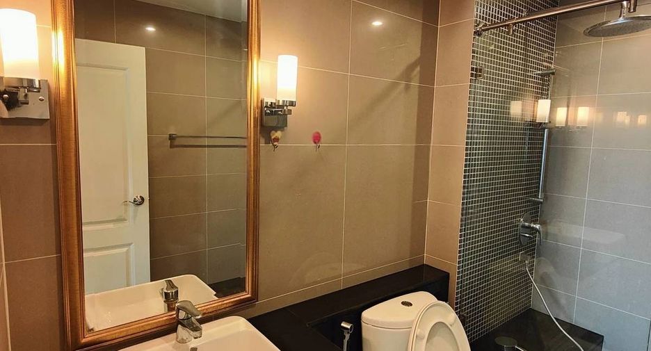 Продажа 1 кровать кондо в Хуаи Кхщанг, Бангкок