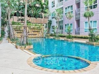 For sale 3 bedrooms condo in Watthana, Bangkok