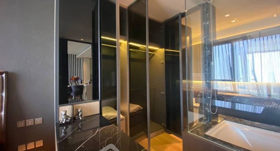For sale 1 bed condo in Khlong Toei, Bangkok