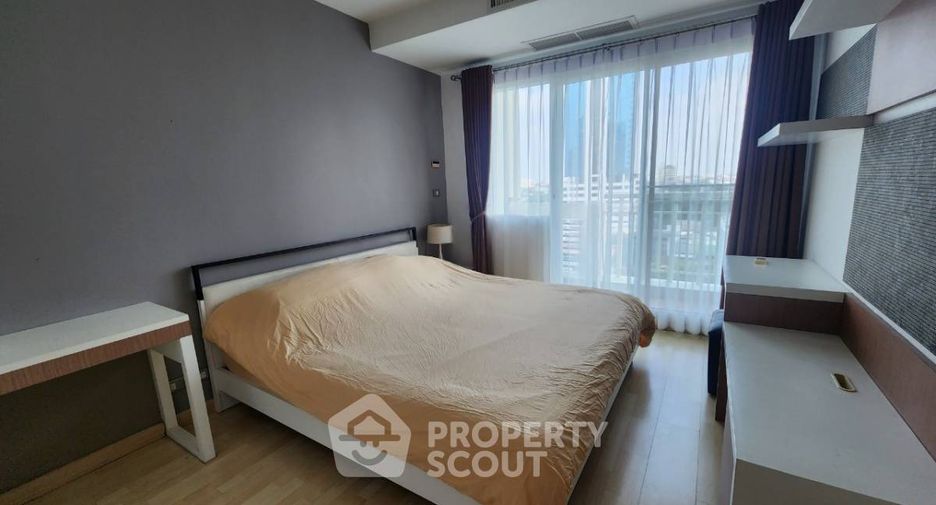 For sale 1 bed condo in Khlong Toei, Bangkok