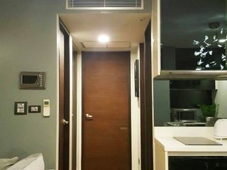 Condo en venta de 2 habitaciones en Bang Rak, Bangkok