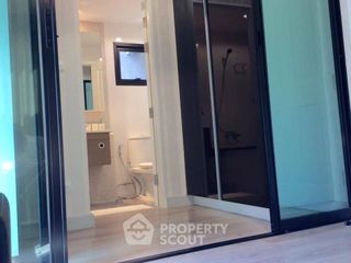 Продажа 2 спальни кондо в Пхра Кханонг, Бангкок