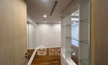 À vendre 2 chambres condo à Yan Nawa, Bangkok