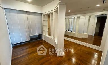 À vendre 2 chambres condo à Yan Nawa, Bangkok
