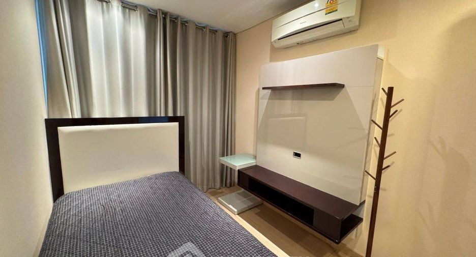 For rent 2 bedrooms condo in Pathum Wan, Bangkok