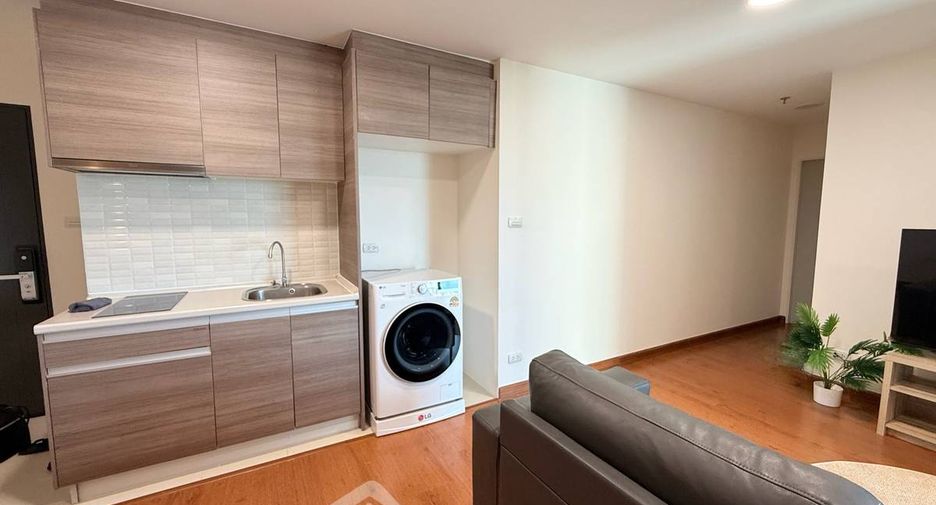 Condo en alquiler de 1 habitaciones en Huai Khwang, Bangkok