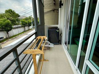 ให้เช่า 3 ห้องนอน ทาวน์เฮ้าส์ ใน บางกะปิ, กรุงเทพฯ