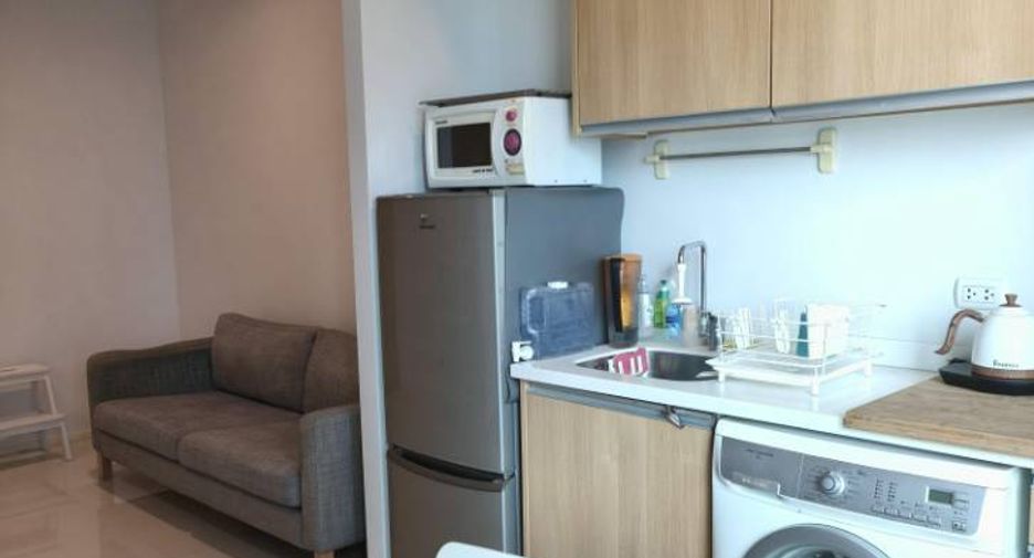 For rent 1 bed condo in Watthana, Bangkok