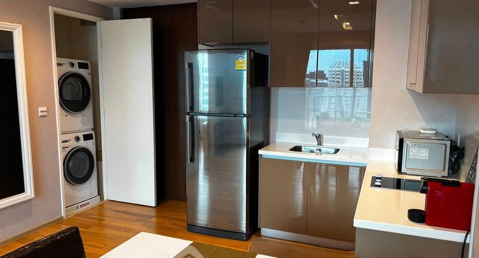 For rent 1 bed condo in Khlong Toei, Bangkok