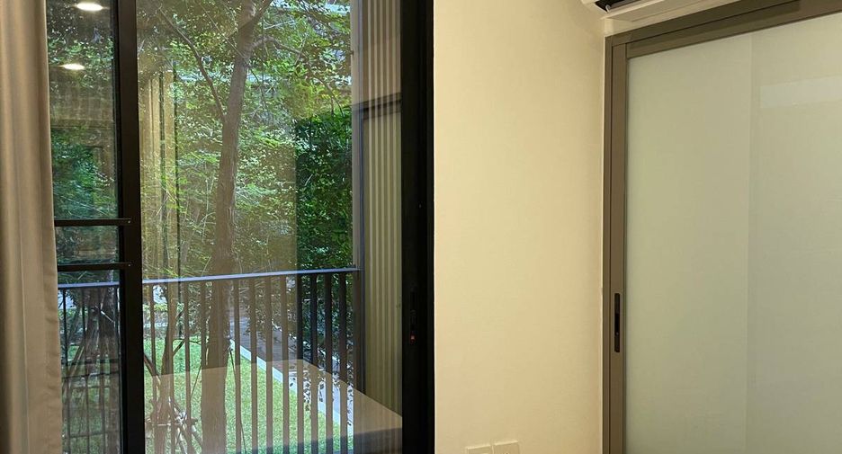 Condo en alquiler de 1 habitaciones en Khlong Toei, Bangkok