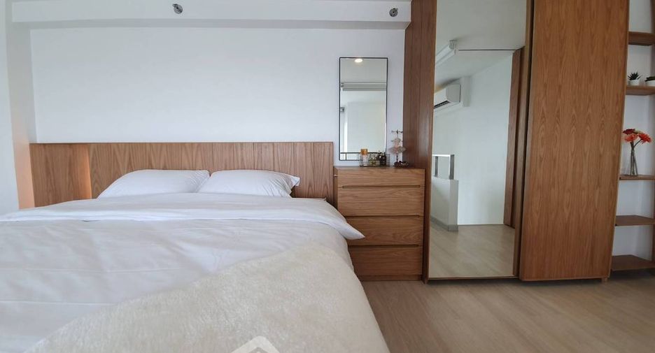 Condo en alquiler de 1 habitaciones en Sathon, Bangkok