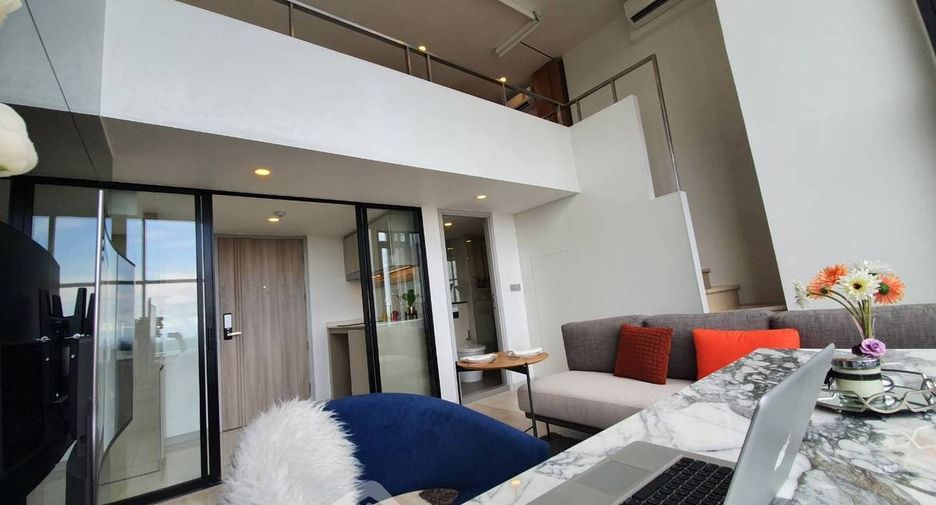 Condo en alquiler de 1 habitaciones en Sathon, Bangkok