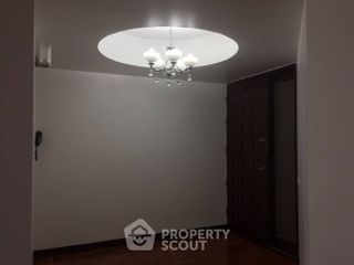 For rent 3 ベッドルーム apartment in Khlong Toei, Bangkok