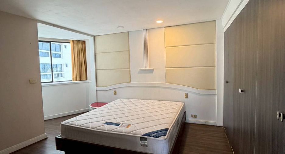 Wohnung zur Miete mit 3 Zimmer in Khlong Toei, Bangkok
