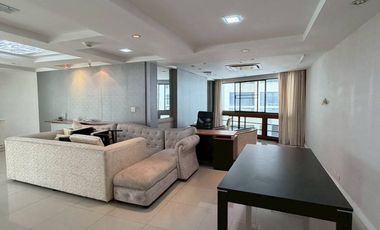 Wohnung zur Miete mit 3 Zimmer in Khlong Toei, Bangkok