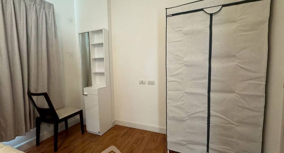 For rent 3 ベッドルーム house in Khan Na Yao, Bangkok