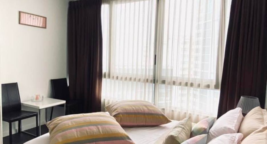 For rent 2 bedrooms condo in North Pattaya, Pattaya