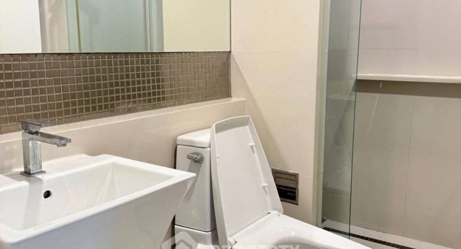 For rent 2 bedrooms condo in Phaya Thai, Bangkok