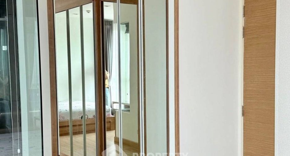 For rent 2 bedrooms condo in Phaya Thai, Bangkok