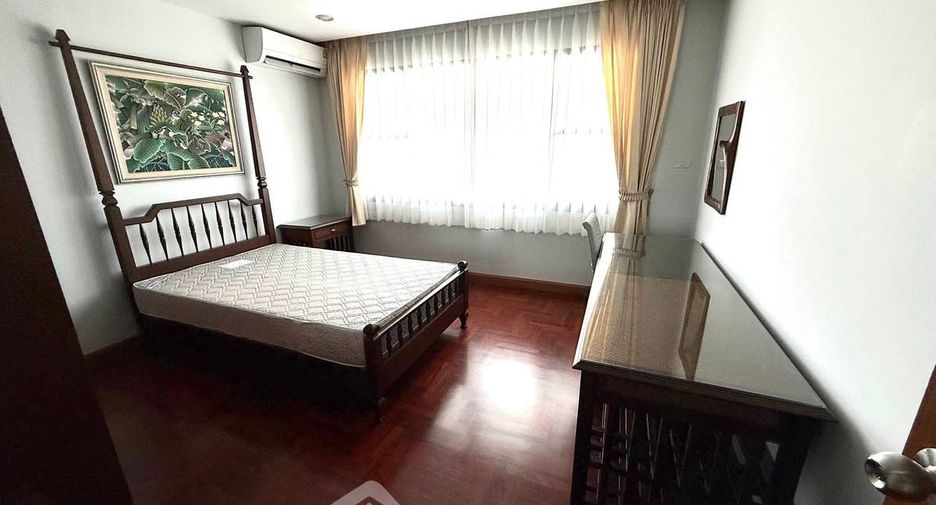 Wohnung zur Miete mit 2 Zimmer in Yan Nawa, Bangkok