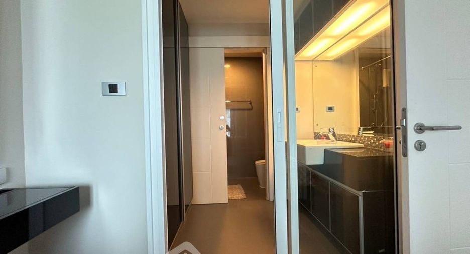 Condo en alquiler de 1 habitaciones en Khlong Toei, Bangkok