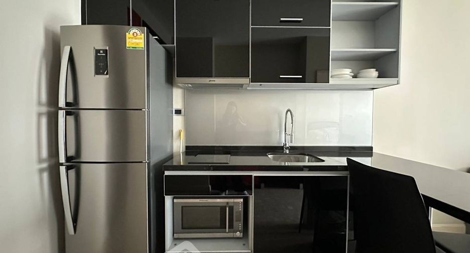 Condo en alquiler de 1 habitaciones en Khlong Toei, Bangkok